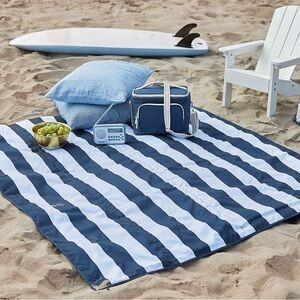 NWT Pottery Barn Kids Rugby Stripe Recycled Beach Blanket
